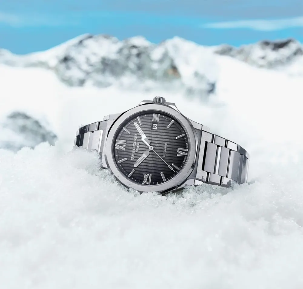 Emile Chouriet — Ice Cliff Grey Dial, vue 3