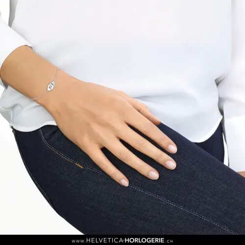 Dinh Van — Bracelet Menottes dinh van R8 or blanc et diamants, vue 3