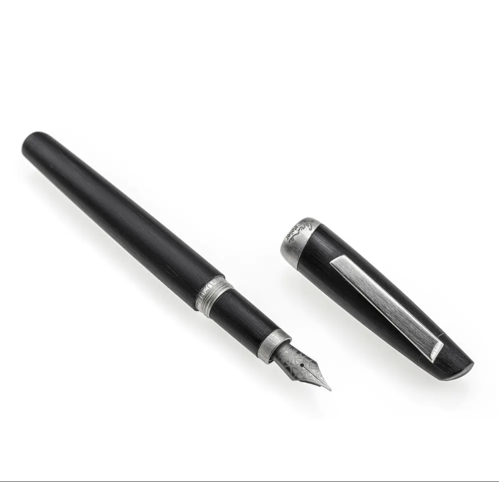 Lépine Atelier — stylo plume en bois exotique noir