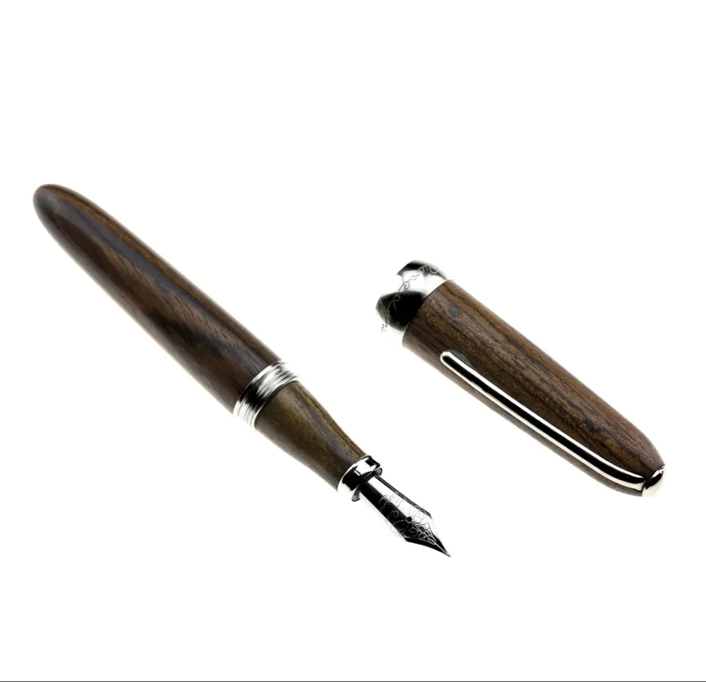 Lépine Atelier — stylo plume en bois couleur marron clair