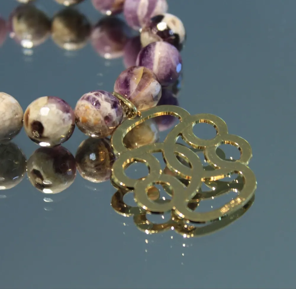 Rita&Zia — Bracelet grand modèle avec pierres améthyste et symbole sérénité, vue 2