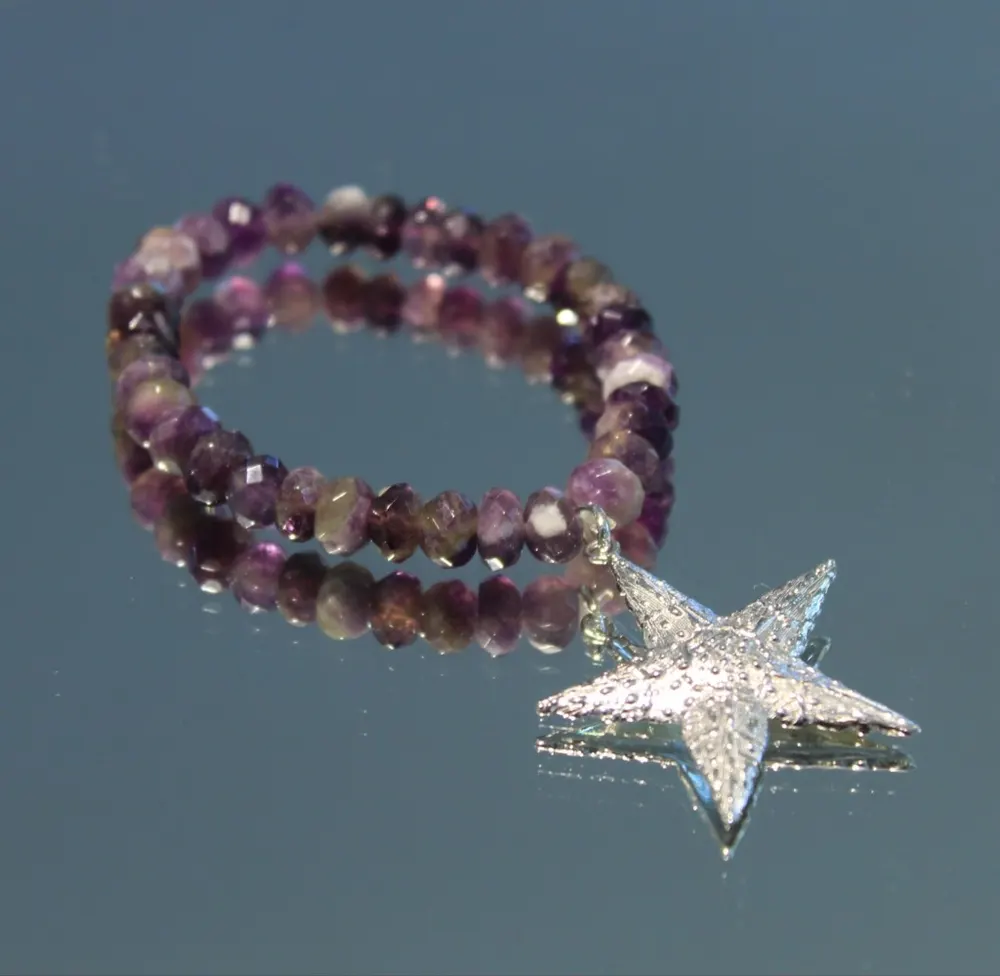 Rita&Zia — Bracelet petit modèle avec pierres améthyste et symbole d’étoile