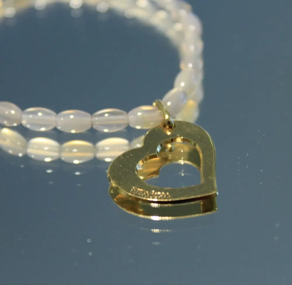 Rita&Zia — Bracelet petit modèle avec pierres d’Agate grise et symbole de cœur, vue 2