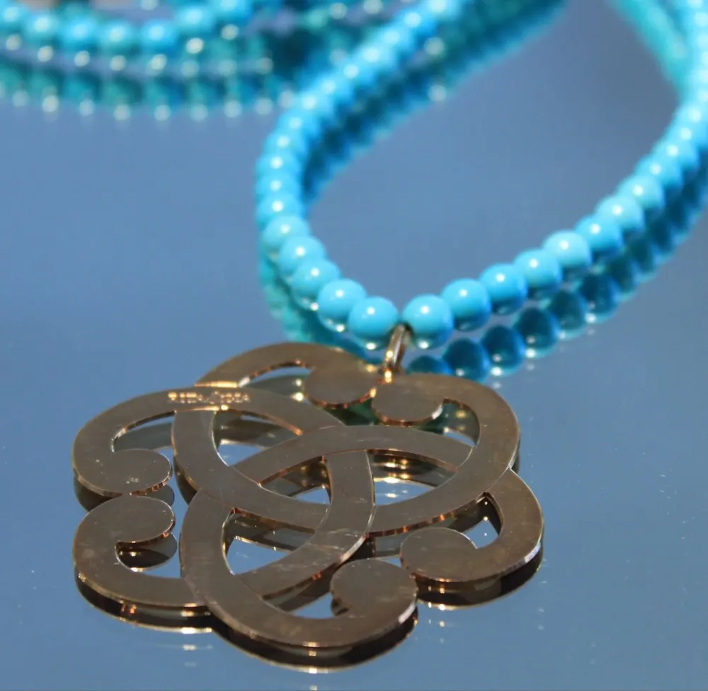 Rita&Zia — Sautoir XXL avec pierres de howlite turquoise et symbole de sérénité, vue 4