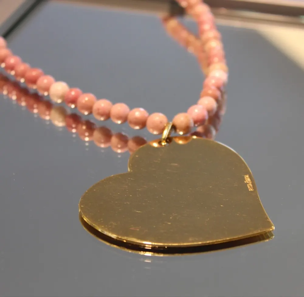 Rita&Zia — Sautoir grand modèle XXL avec pierres de Rhodocrosite et symbole de cœur, vue 2