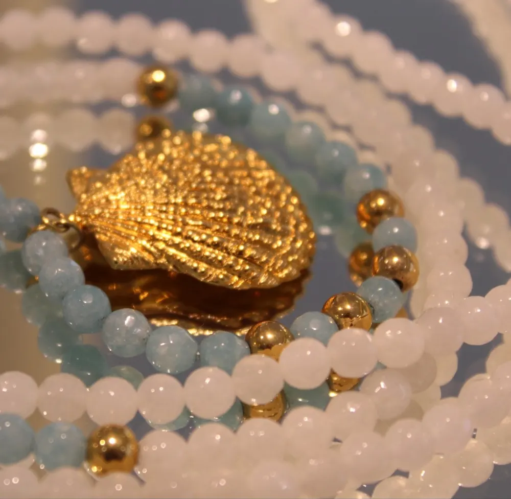 Rita&Zia — Sautoir avec pierre Madrague quartz avec un pendentif coquillage doré, vue 6
