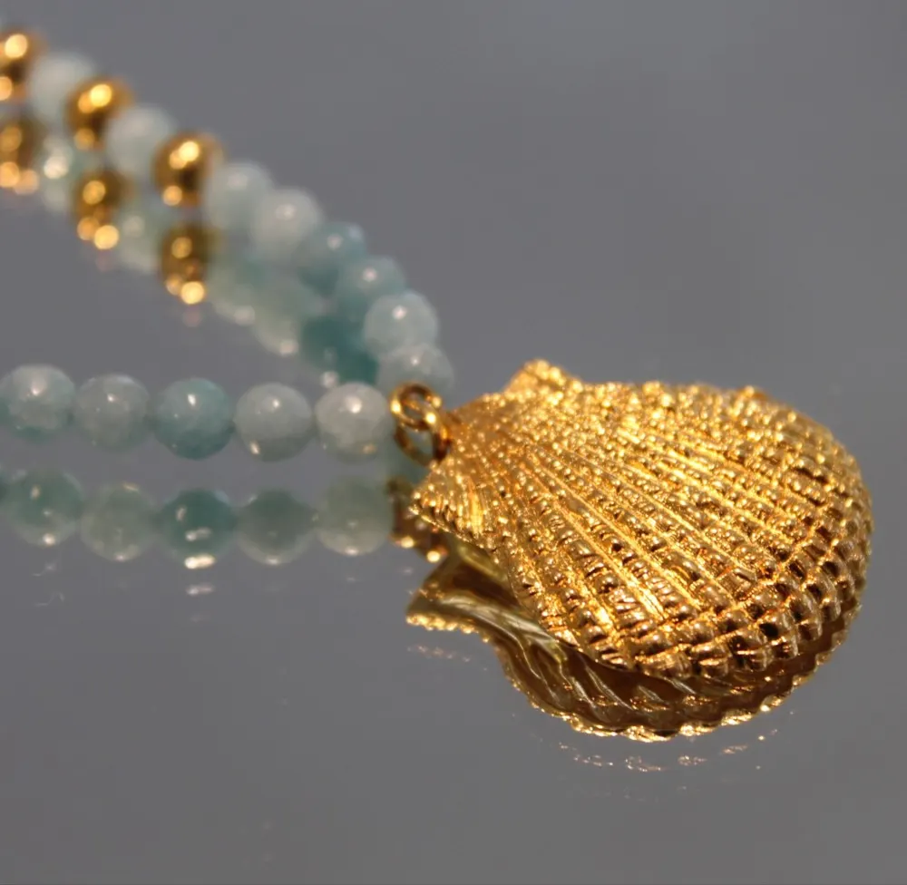 Rita&Zia — Sautoir avec pierre Madrague quartz avec un pendentif coquillage doré, vue 7