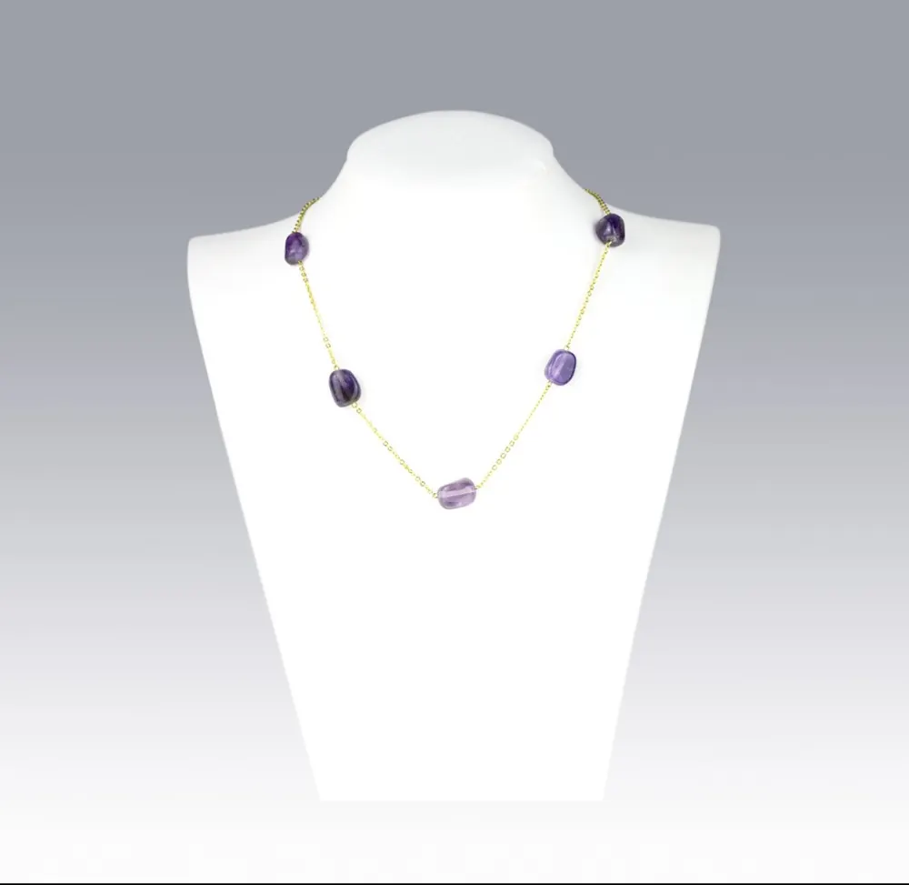 Collier or jaune, améthystes